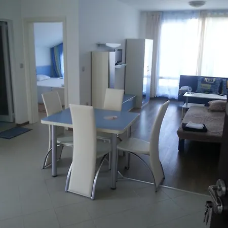 Blue Bay Palace Complex 公寓式酒店 2*